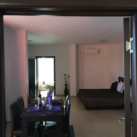 Park Lane Lux بوموري