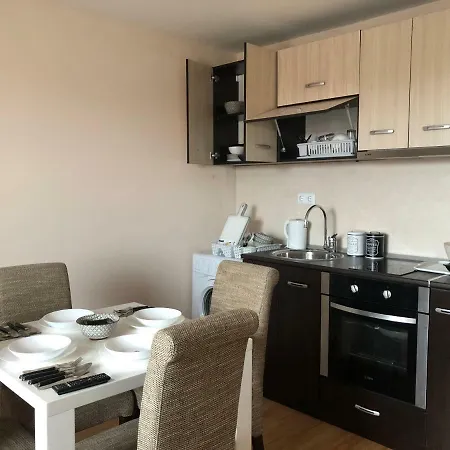Park Lane Lux بوموري