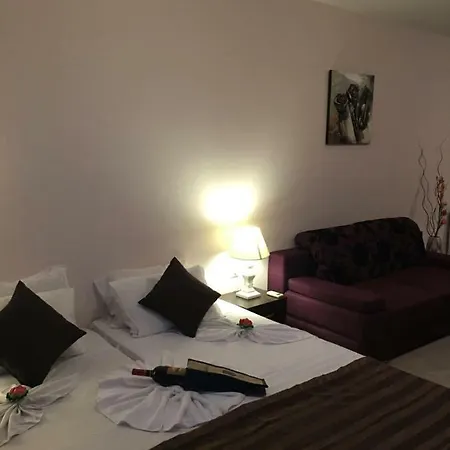 فندق Park Lane Lux 4*