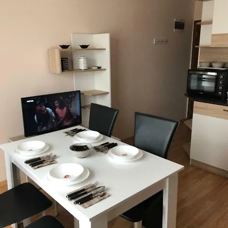 Park Lane Lux 4* بوموري