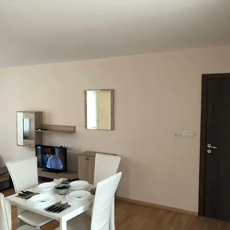 Park Lane Lux فندق بوموري
