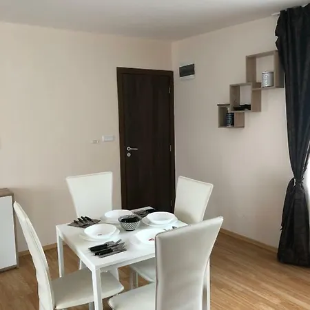 فندق Park Lane Lux بوموري
